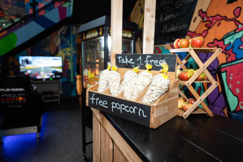 Amsterdam Teleport Hotel - facade