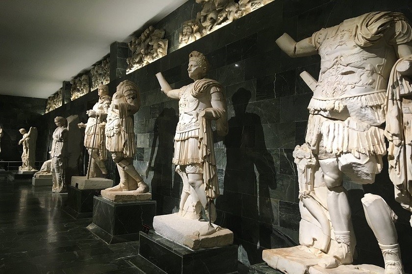 موزه آنتالیا (Antalya Museum)