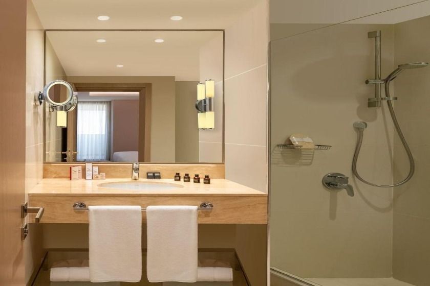 Movenpick Hotel Istanbul Bosphorus - Deluxe Double Room with City View