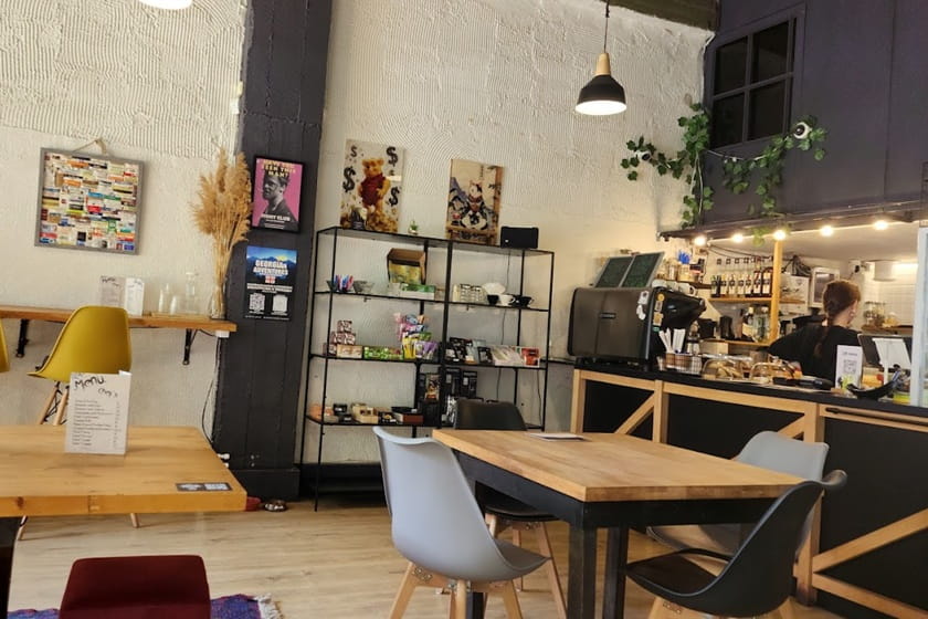 کافه کافی لیر 