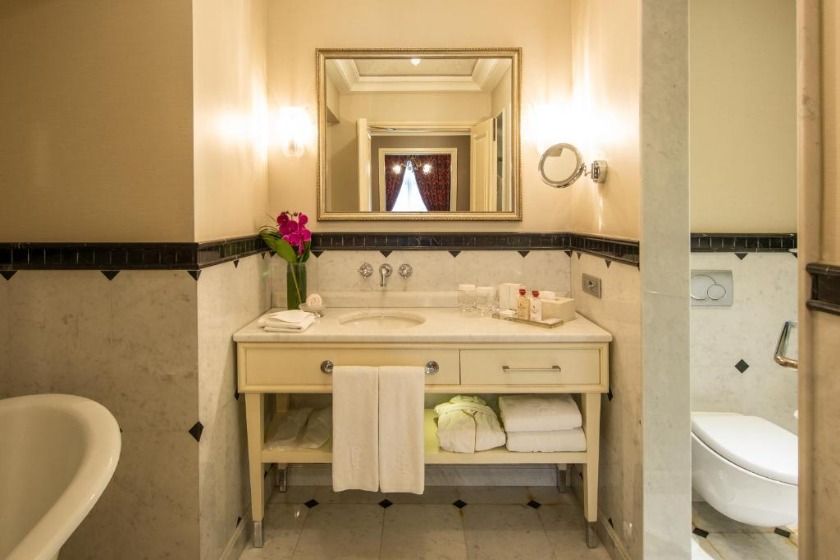 Pera Palace Hotel Istanbul - Deluxe Pera Side Room Twin