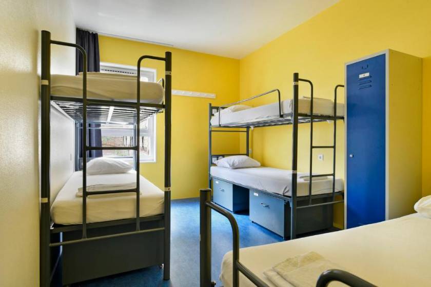 Hans Brinker Hostel Amsterdam - 6-Bed Mixed Dormitory Room