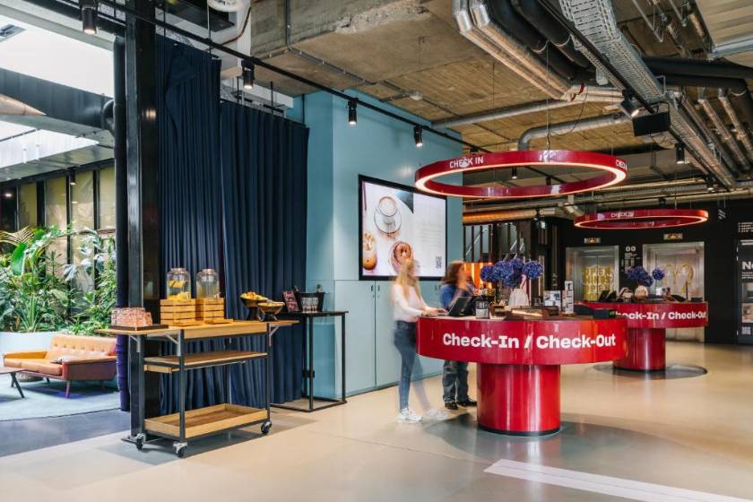 The Social Hub Amsterdam City - reception