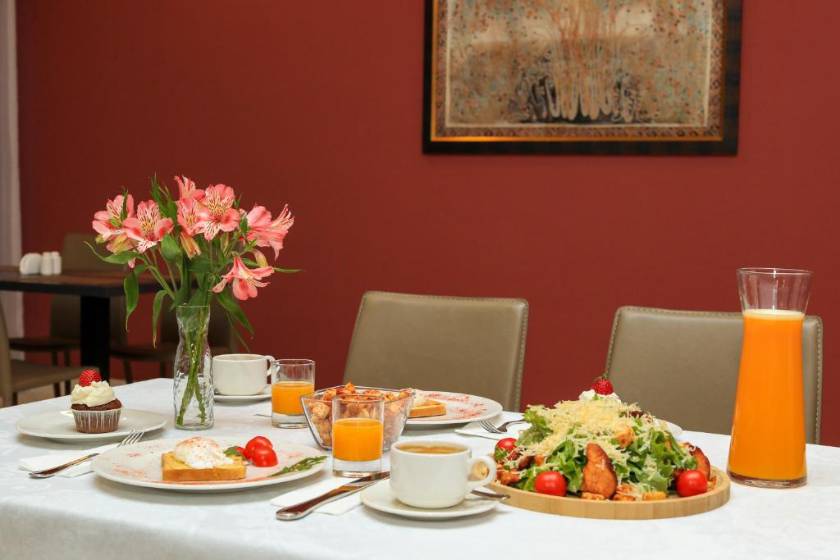 Pine Astoria Hotel - breakfast