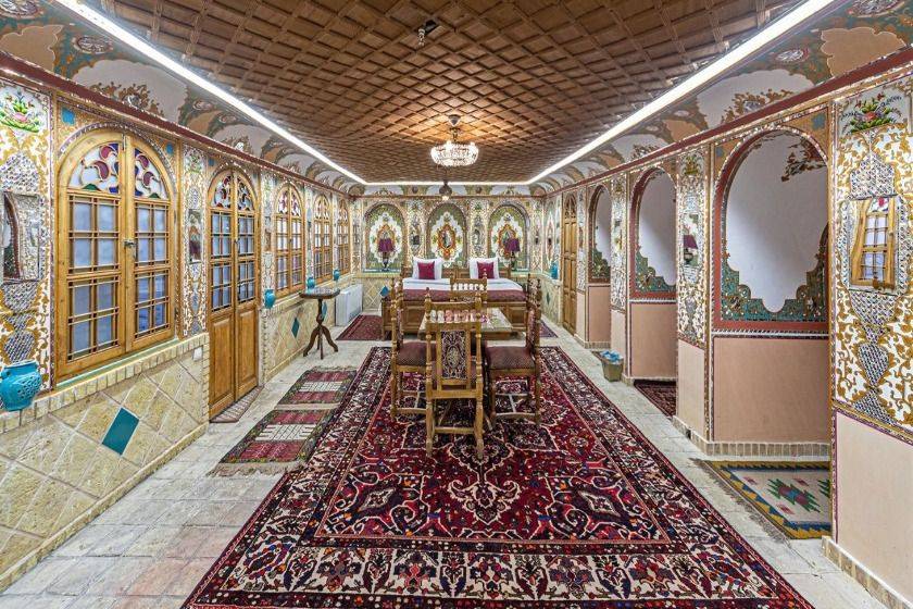 اقامتگاه سنتی قصر منشی اصفهان - سوئیت دلنشین
