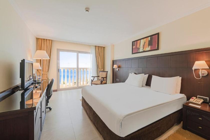 Crowne Plaza Antalya an IHG Hotel Antalya - King Bed Standard Smoking Sea Front