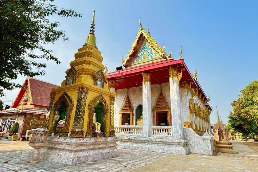 معبد کوه طلایی . منبع عکس: گوگل مپ. عکاس: Totoey Umaporn