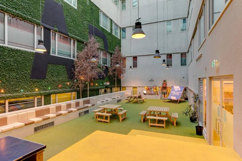 ClinkNOORD Hostel - facade