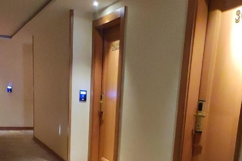 هتل شهدای خلیج فارس مشهد - راهرو