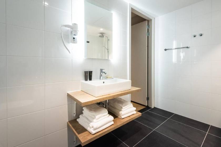 Numa Amsterdam Docklands - Extra Large 1 Bedroom Apartment with Sofa Bed