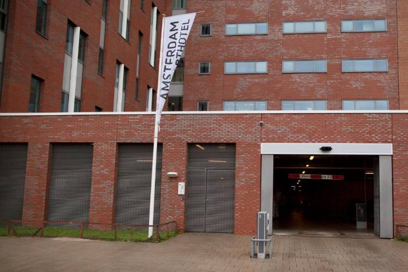 Amsterdam ID Aparthotel - facade