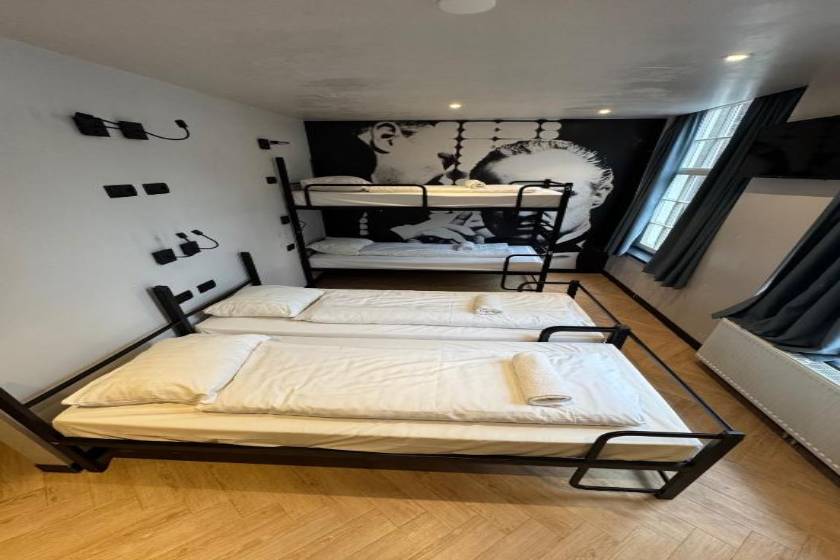 Heart of Amsterdam Hostel - Quadruple Private Room