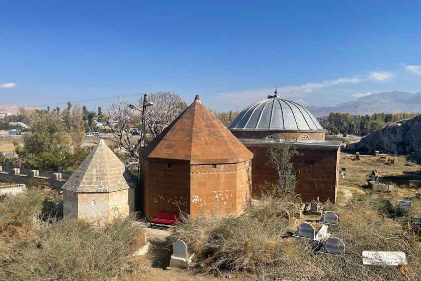 آرامگاه شیخ عبدالرحمن غازی (Sheikh Abdurrahman Gazi Tomb)