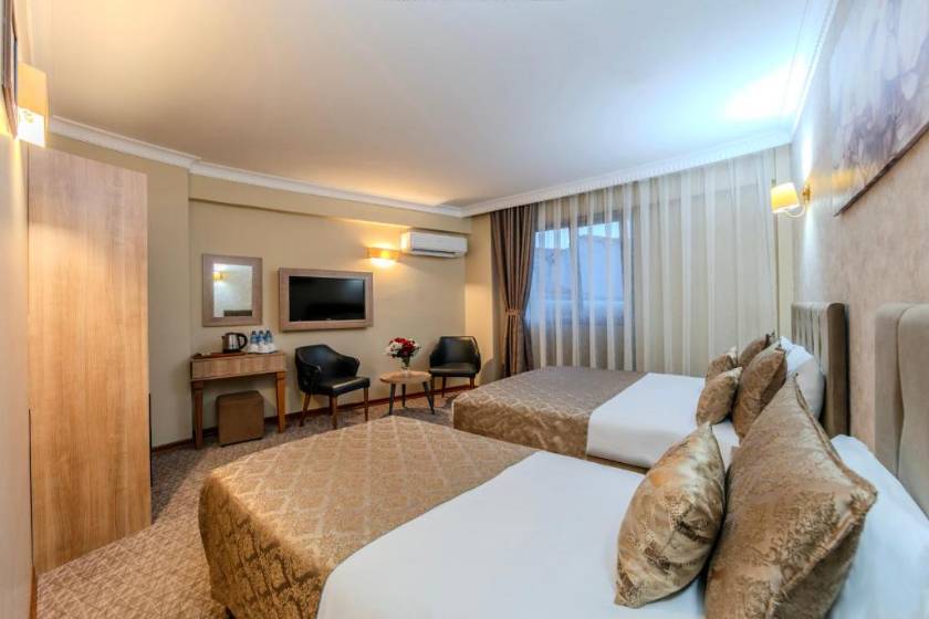 Sultan Hamit Hotel - Standard Triple Room