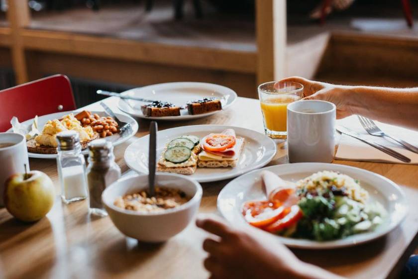 ClinkNOORD Hostel - breakfast