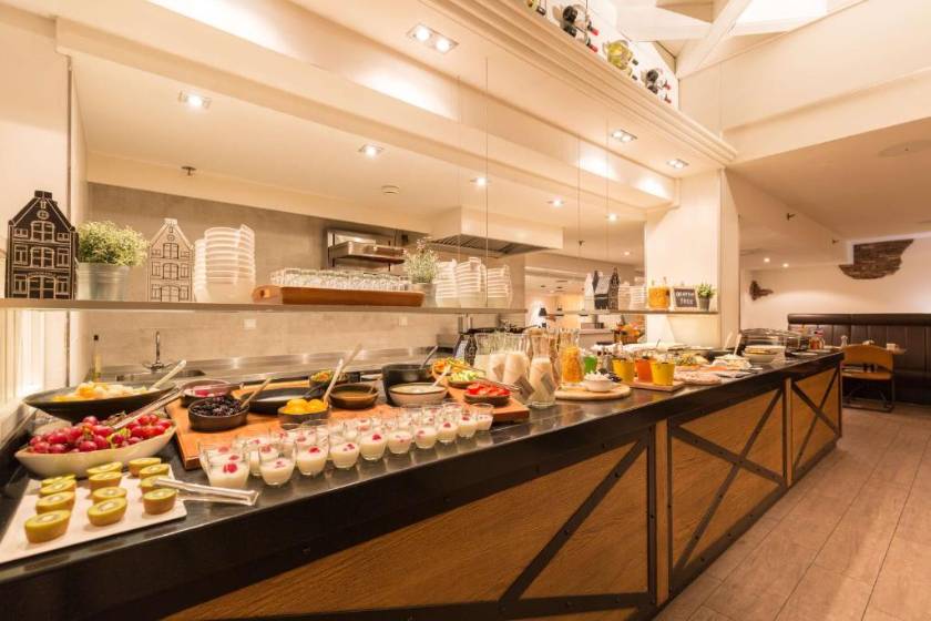 Radisson Blu Hotel, Amsterdam City Center -  food and drink