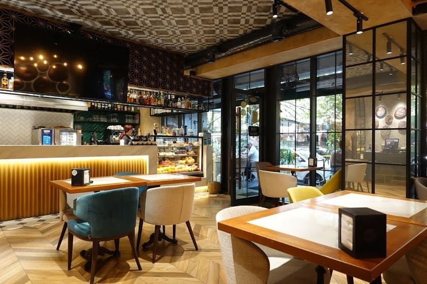 کافه رستوران بوزاند 