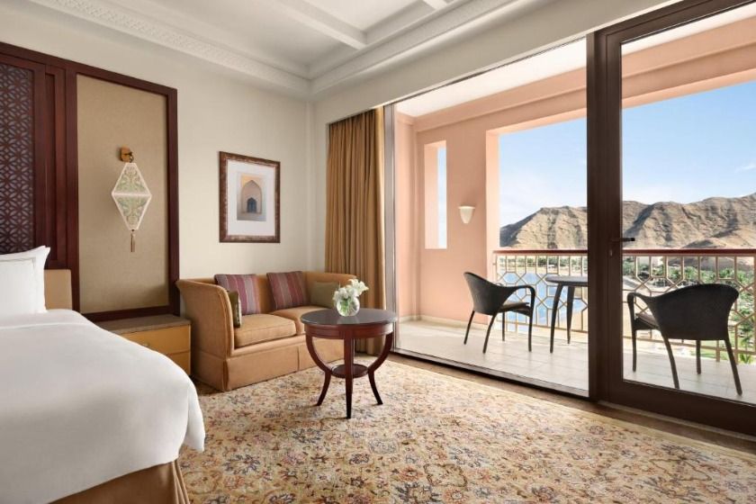 Shangri-La Al Husn, Muscat - Deluxe Twin Room with Sea View