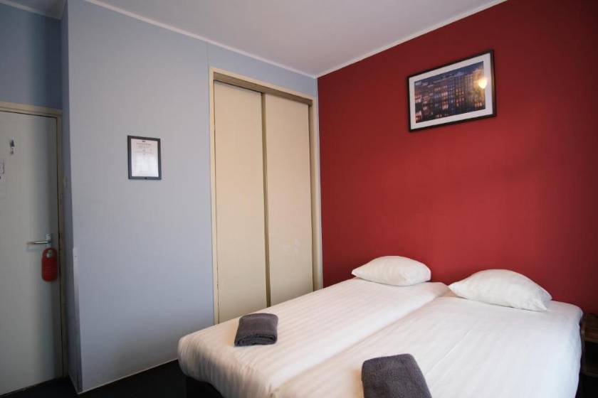 Hotel Abba - Twin Room with Shared Bathroom