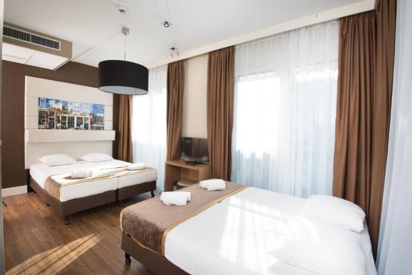 Hotel Mosaic City Centre - Quadruple Room