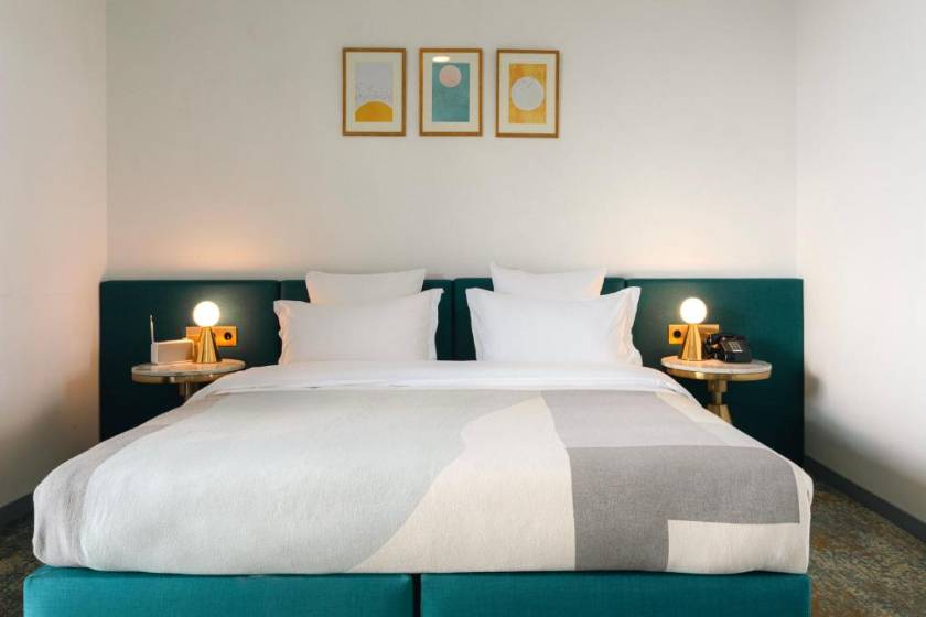 Castor & Pollux Hotel - Superior Double Room with City View