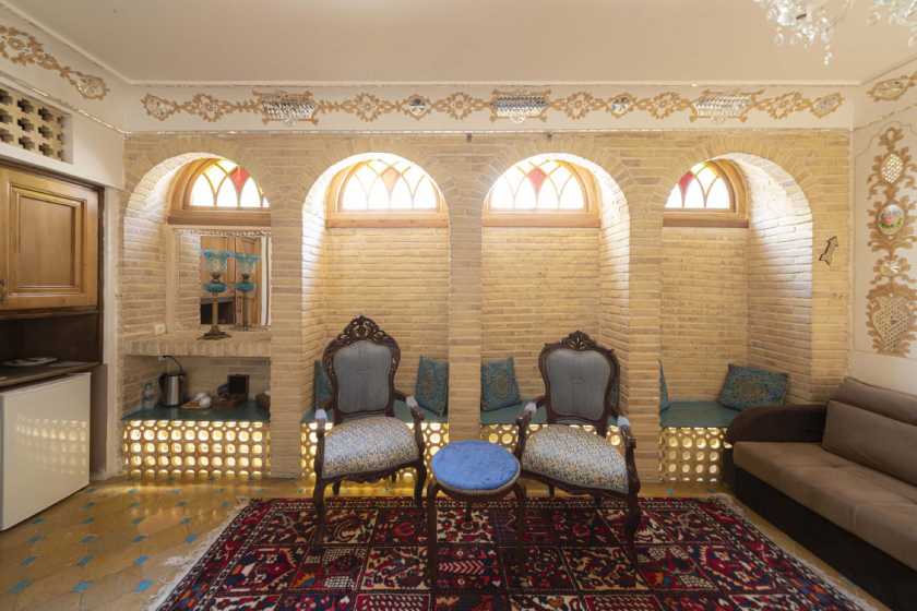 اقامتگاه سنتی قصر منشی اصفهان - اتاق قاجار