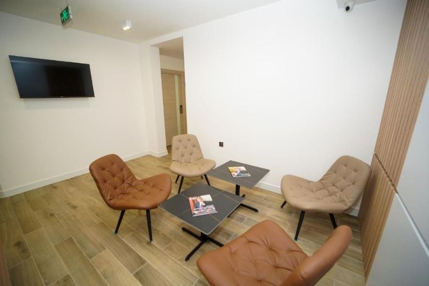 B&M Hotel yerevan - reception