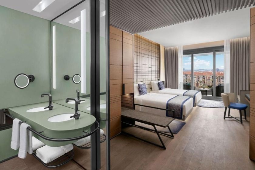 JW Marriott Hotel Istanbul Marmara Sea - Deluxe Guest Room