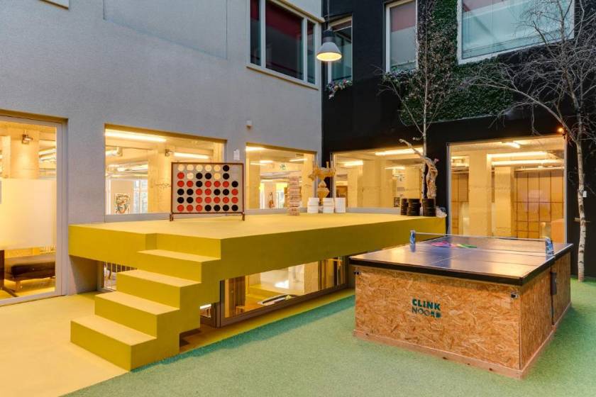 ClinkNOORD Hostel - facade