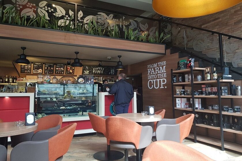 کافی شاپ کامپنی 