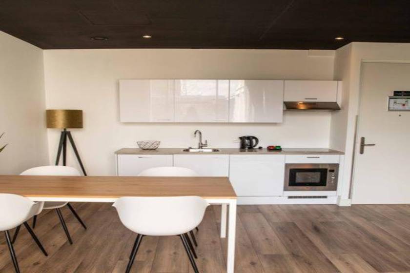 Hotel2Stay - Deluxe Apartment