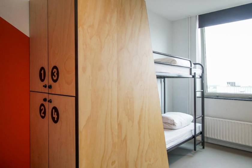 Via Amsterdam - Bunk Bed in Female Dormitory Room