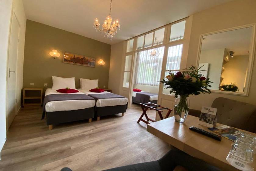 Alp Hotel - Triple Room with Garden View