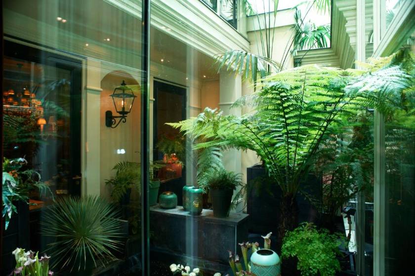 Hotel Estheréa - facade