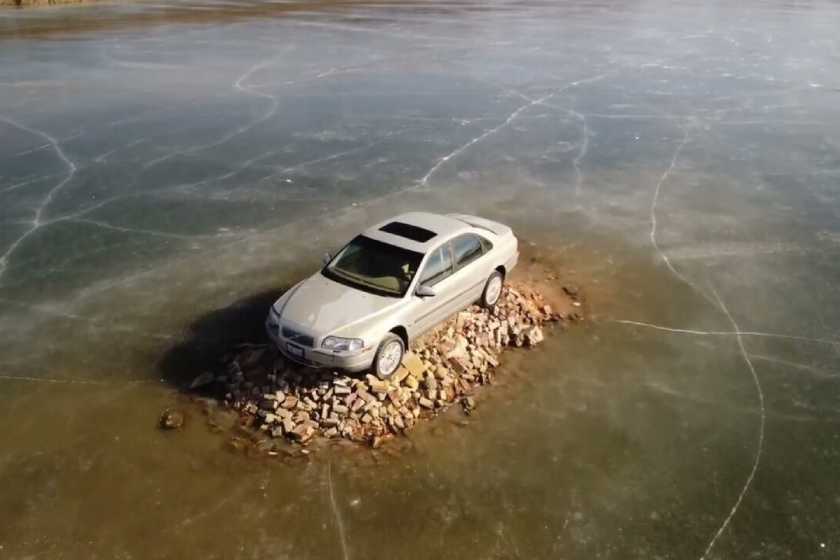 یک ولوو قدیمی در آمریکا جاذبه گردشگری شد