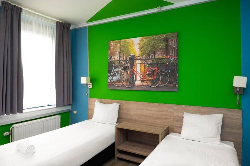 Amsterdam Teleport Hotel - Twin Studio