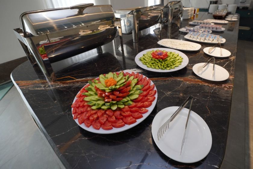 هتل ایوان 2 (فدائی) مشهد - غذا و نوشیدنی