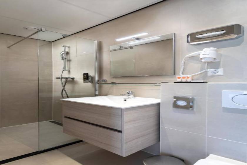 NL Hotel District Leidseplein - Small Standard Double Room