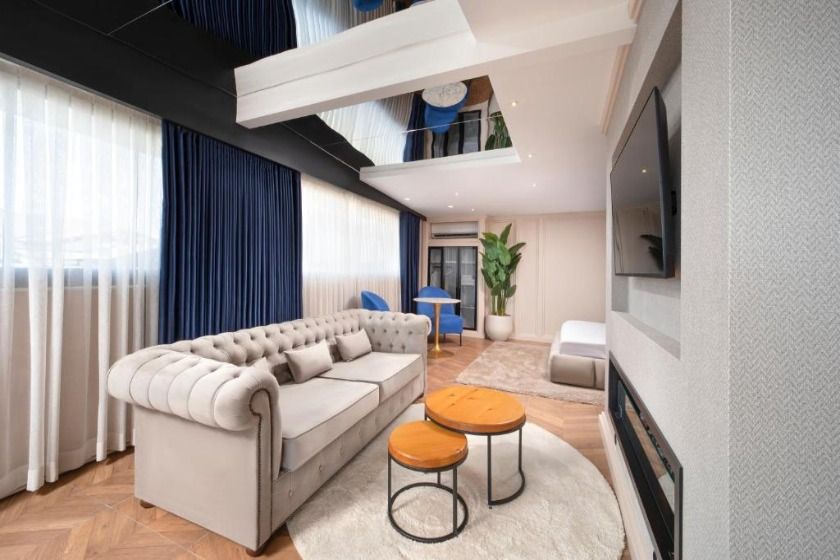 Walton Gardens Pera Istanbul - Terrace suites with Jakuzzi