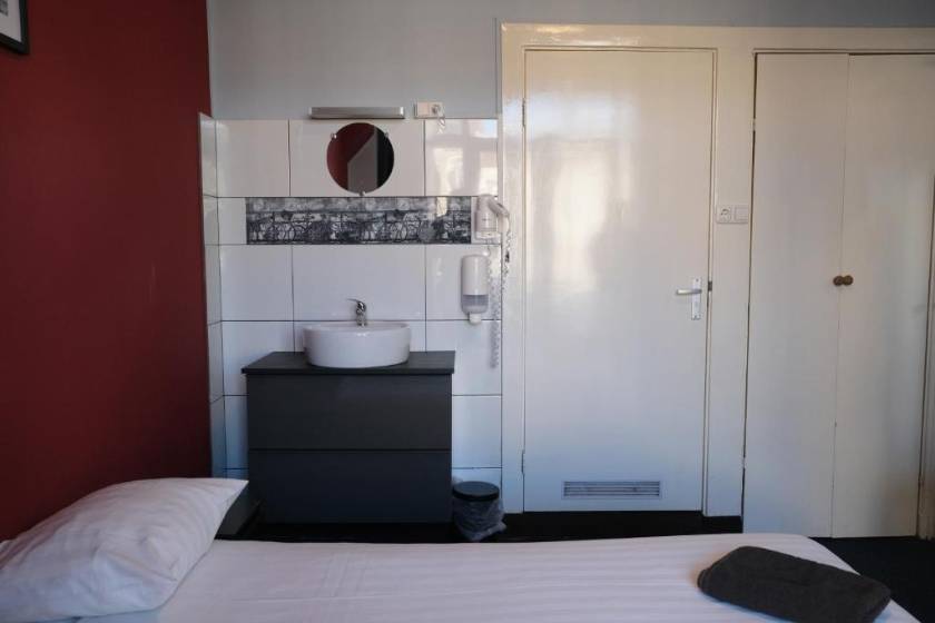 Hotel Abba - Triple Room with Shared Bathroom