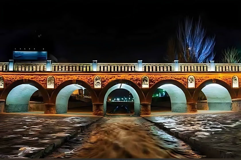 پل تاریخی قاری تبریز. منبع عکس: گوگل مپ. عکاس: Najaf Abdollahian