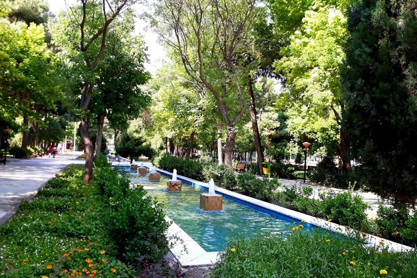 پارک میرزا کوچک خان. منبع عکس: گوگل مپ. عکاس: r q