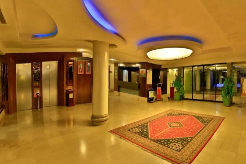 هتل لاله سرعین - لابی