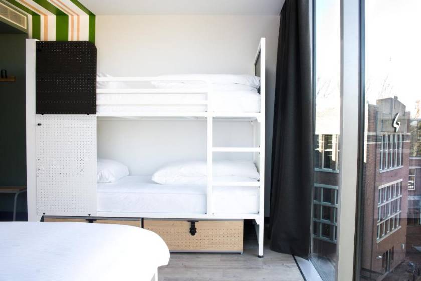 Generator Amsterdam - Private 4 bed Deluxe Room