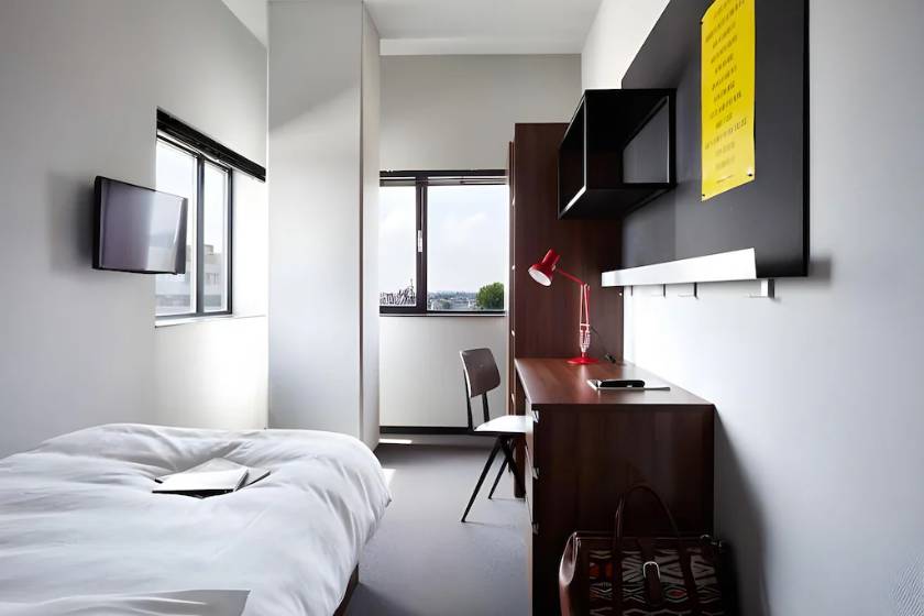 The Social Hub Amsterdam City - Executive Single Room