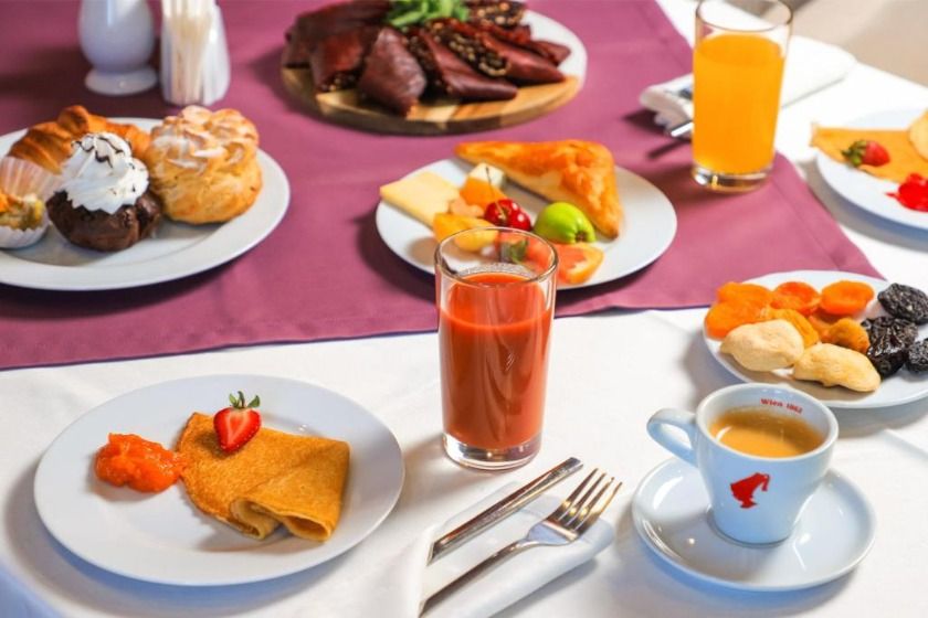 Dave Hotel Yerevan - breakfast