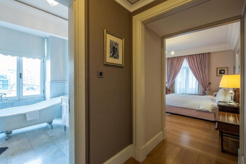 Pera Palace Hotel Istanbul - Greta Garbo Corner Room
