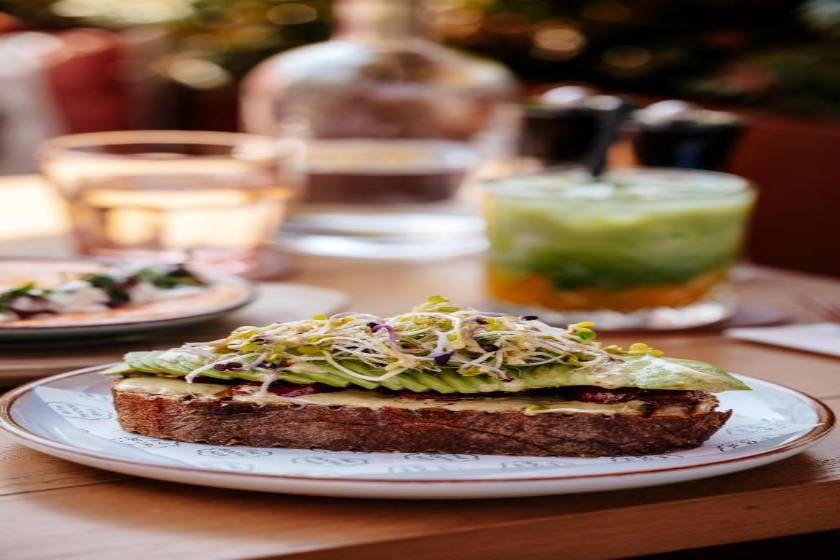 The Social Hub Amsterdam City - food and drink