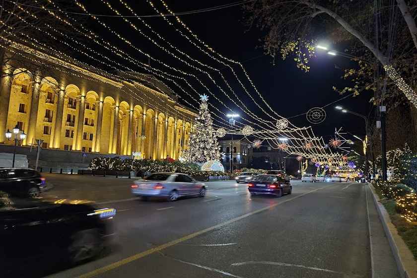 خیابان روستاولی تفلیس. منبع عکس: گوگل مپ. عکاس: Giorgi Khutsishvili