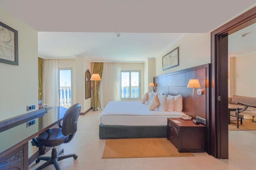 Crowne Plaza Antalya an IHG Hotel Antalya - Corner Suite with Spa Bath Smoking